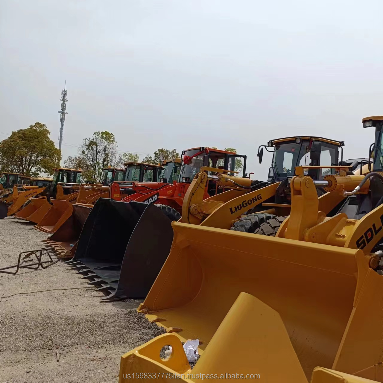 Engine Komatsu WA 380 Loader with Great Performance in Construction Industry
