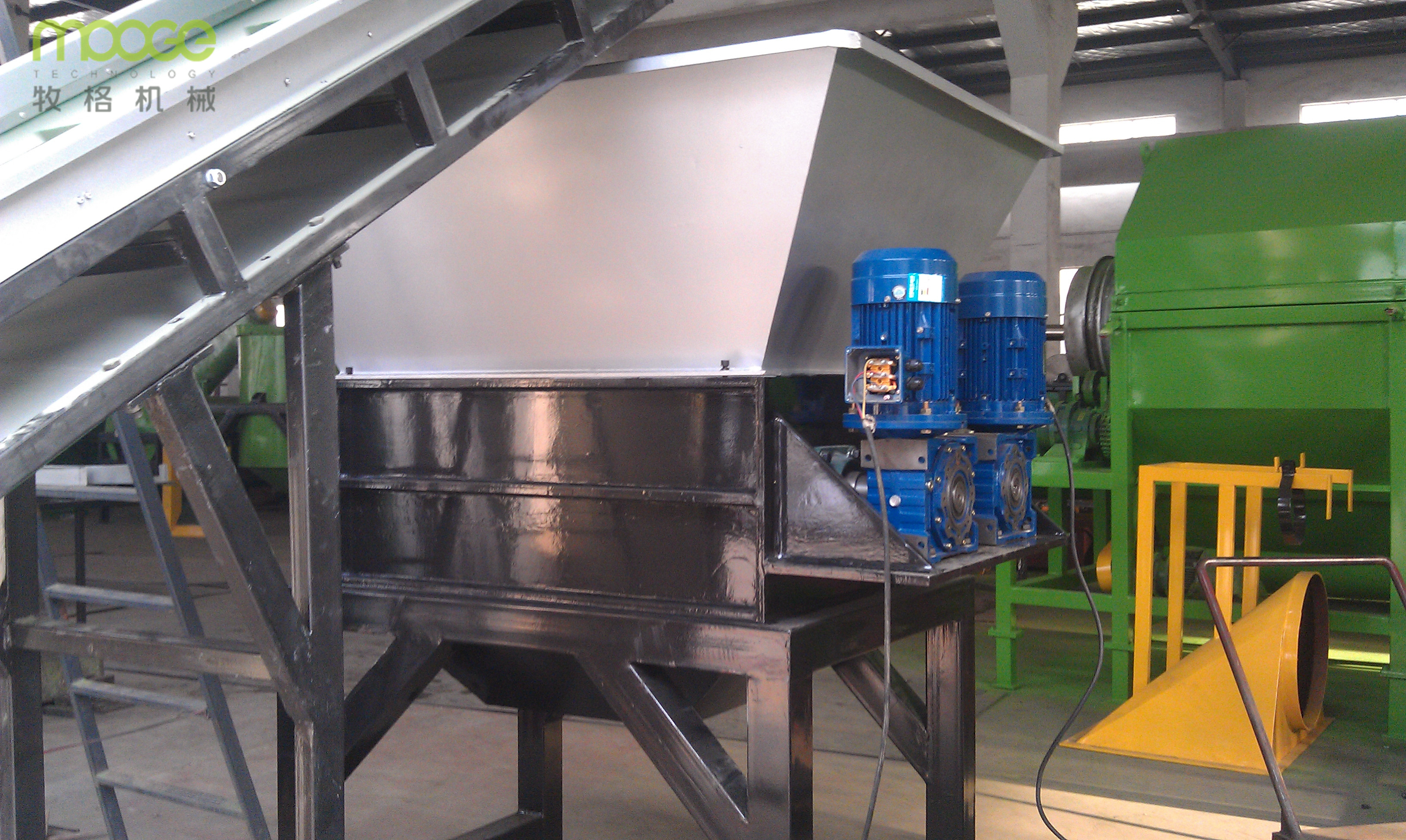 1000-5000kg/H PET Plastic Bottle Perforator For Baler Machine