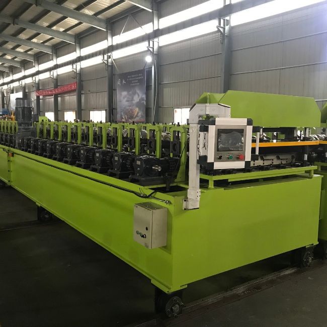 Steel 10-15m/Min PLC Controlled Wall Panel Roll Forming Machine With Hydraulic Cutting