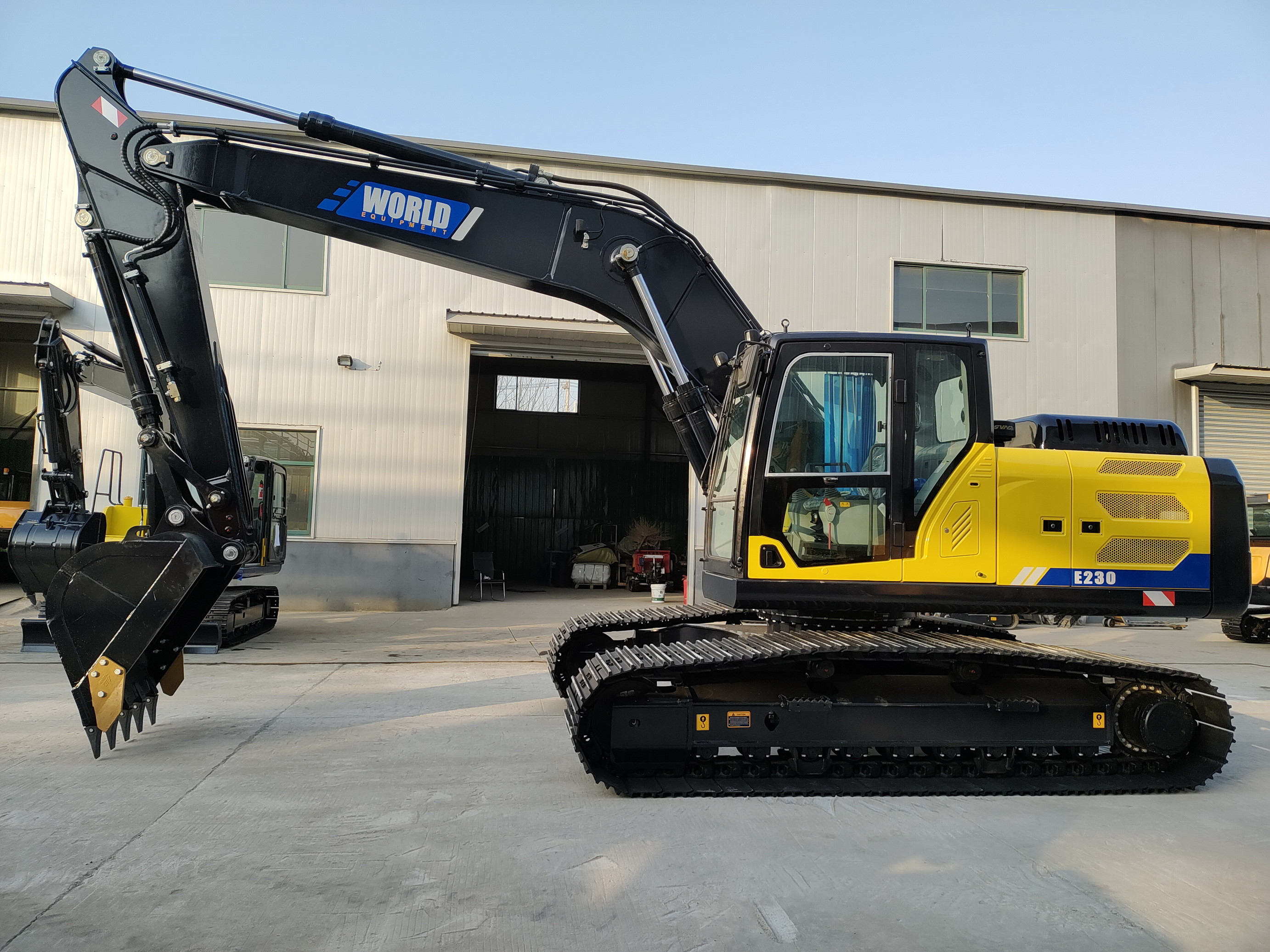Cummins Engine Hydraulic Crawler Excavator 1cbm 22 tons 9-11m Max. Digging Radius municipal works