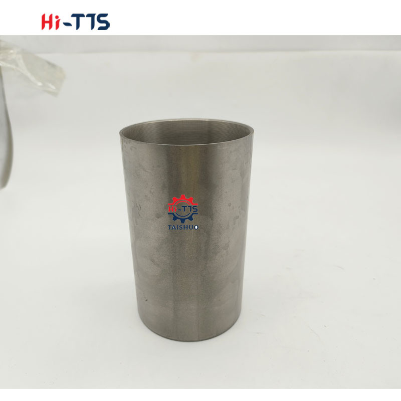 V2203 V1702 V1902 V2003 V2403 Cylinder Liner 15221-02314 15201-02310 Engine Parts