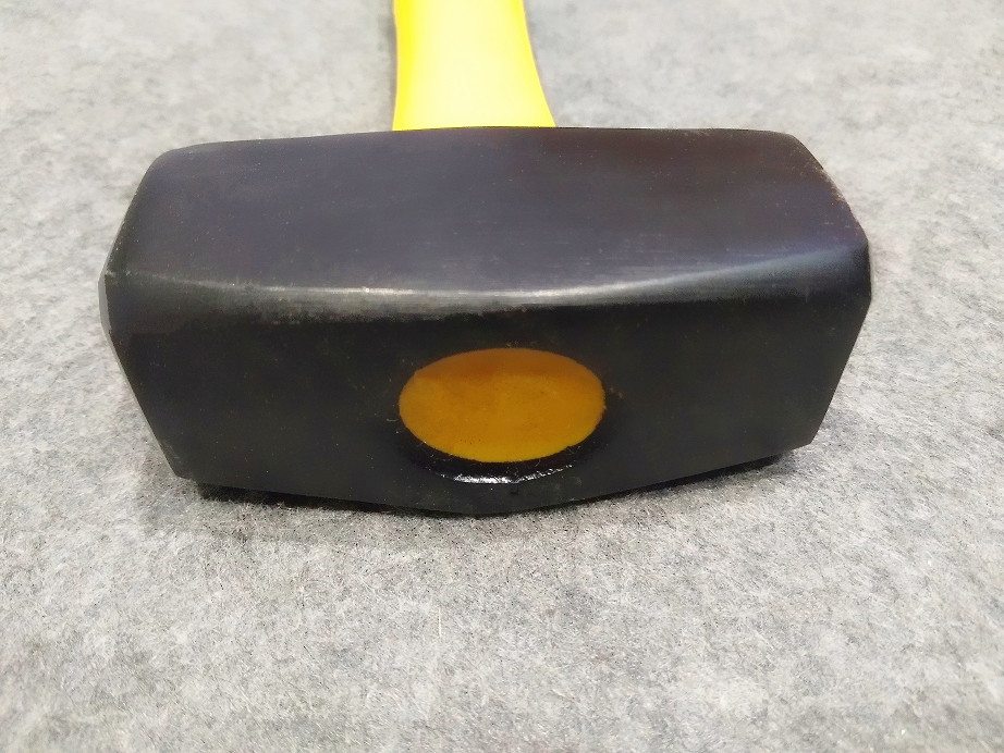 British Type Stoning hammer(XL-0087) painted surface, rubber handle, durable and good price hand construction tools