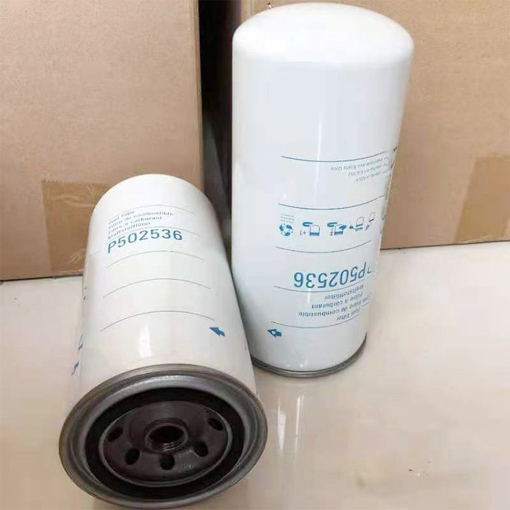 110mm Outer Diameter Engine Loader Oil Filter Element P551670 Perfect for Industrial