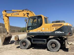 Quality R210w-9 Wheel Used Hyundai Excavator 21950KW 21 Ton For Construction wholesale