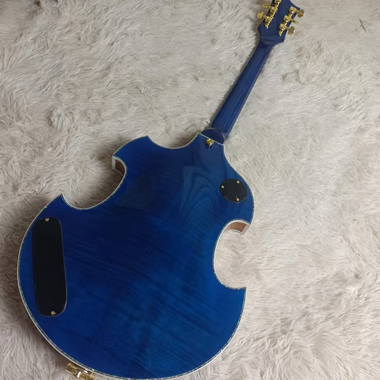 Custom f hole hollow body irregular body Gretsch electric guitar with bigs bys trem in blue color, accept guitar and bass OEM