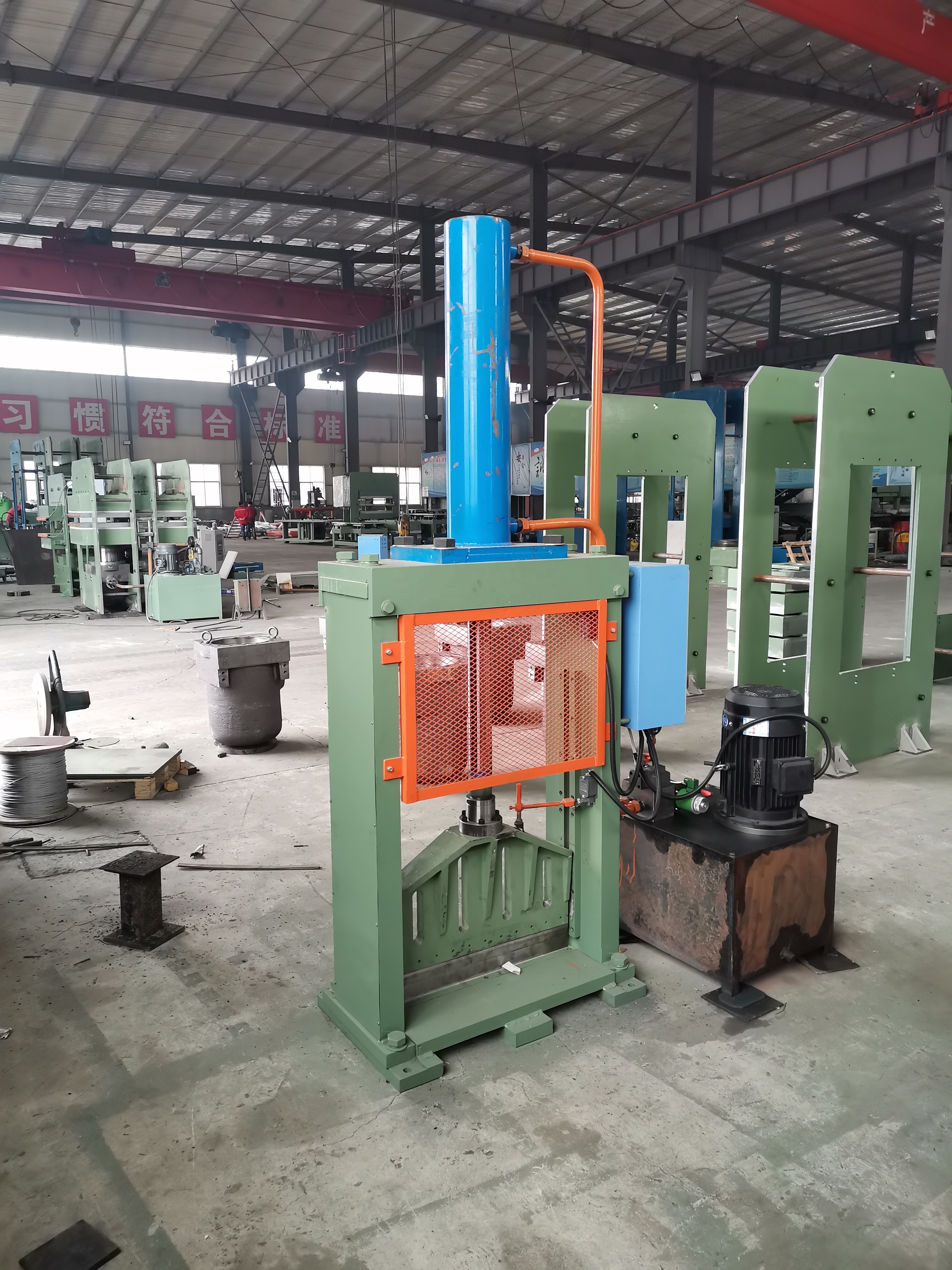 Design Rubber Cutter 2600 KG Weight for High Precision Cutting