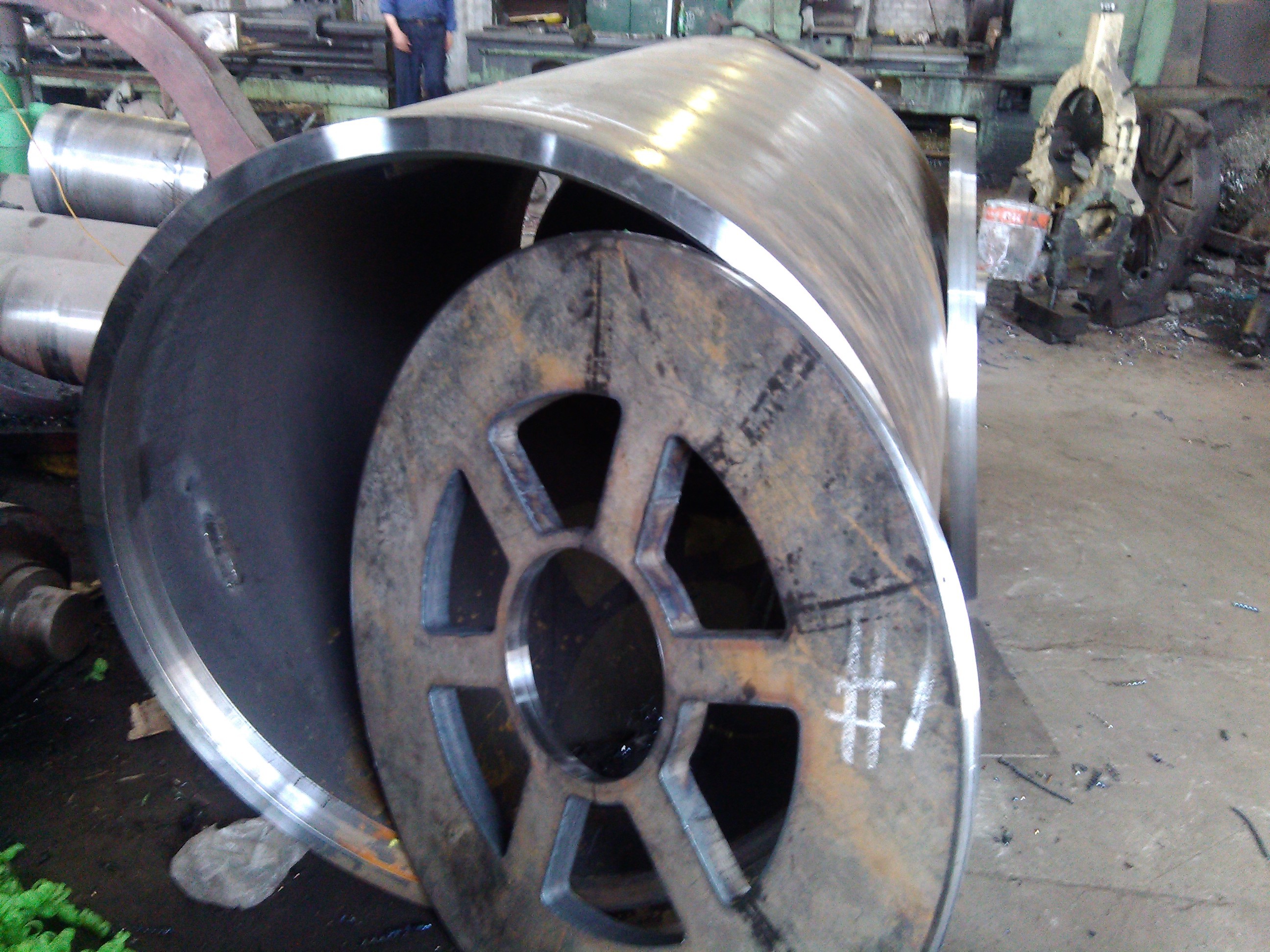 Customized Multilayer Cable Winch Drum , Steel Cable Drum Alloy Steel Red