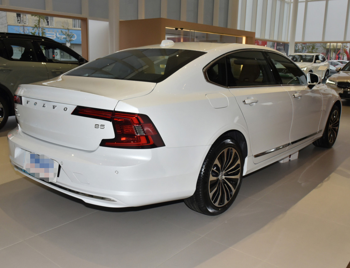 Gasoline Plus 48V 2023 VOLVO S90 B5 2.0T 250HP Luxury Version New Used SUV