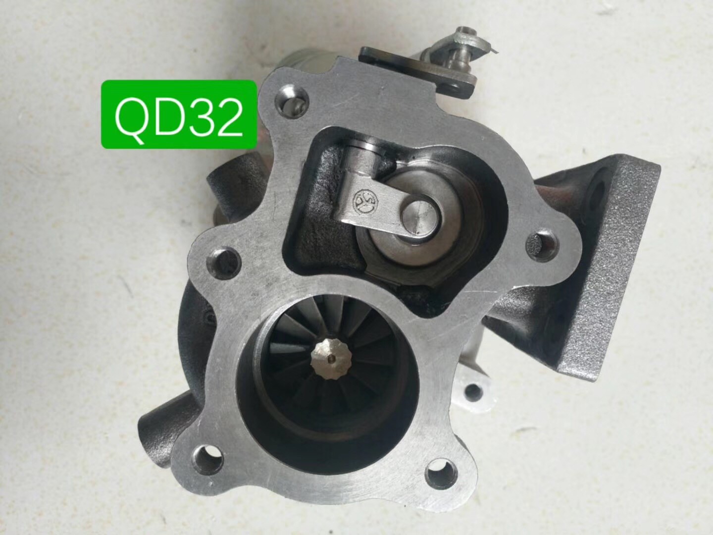 TD04L Turbocharger Turbo 49377-02600 741157-5001S 14411-7T600 for Nissan TD27 QD32