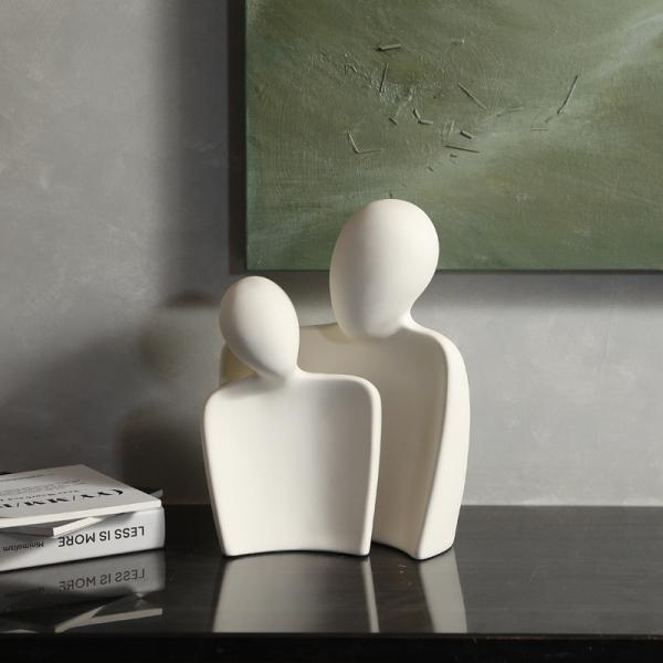 Love Couple Figurines Ornaments BAMBOO Abstract Hugged Lovers Statue Sculpture
