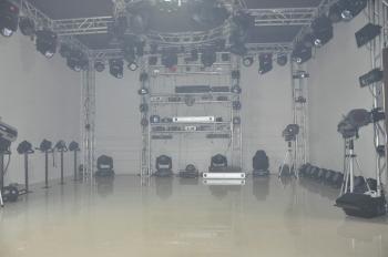 Guangzhou Xinyu Stage Lighting Installation Factory