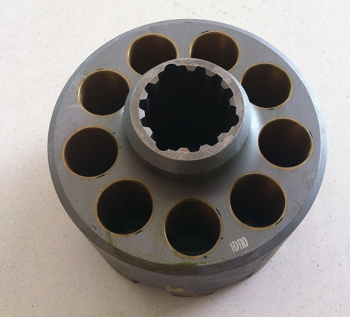 Cylinder Block Swing Excavator Spare Parts For PC200-7 PC200-8 HMV110