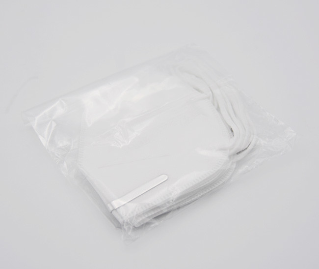 Customized Color Disposable KN95 Mask FFP2 Superfine Fiber Material With Earloop