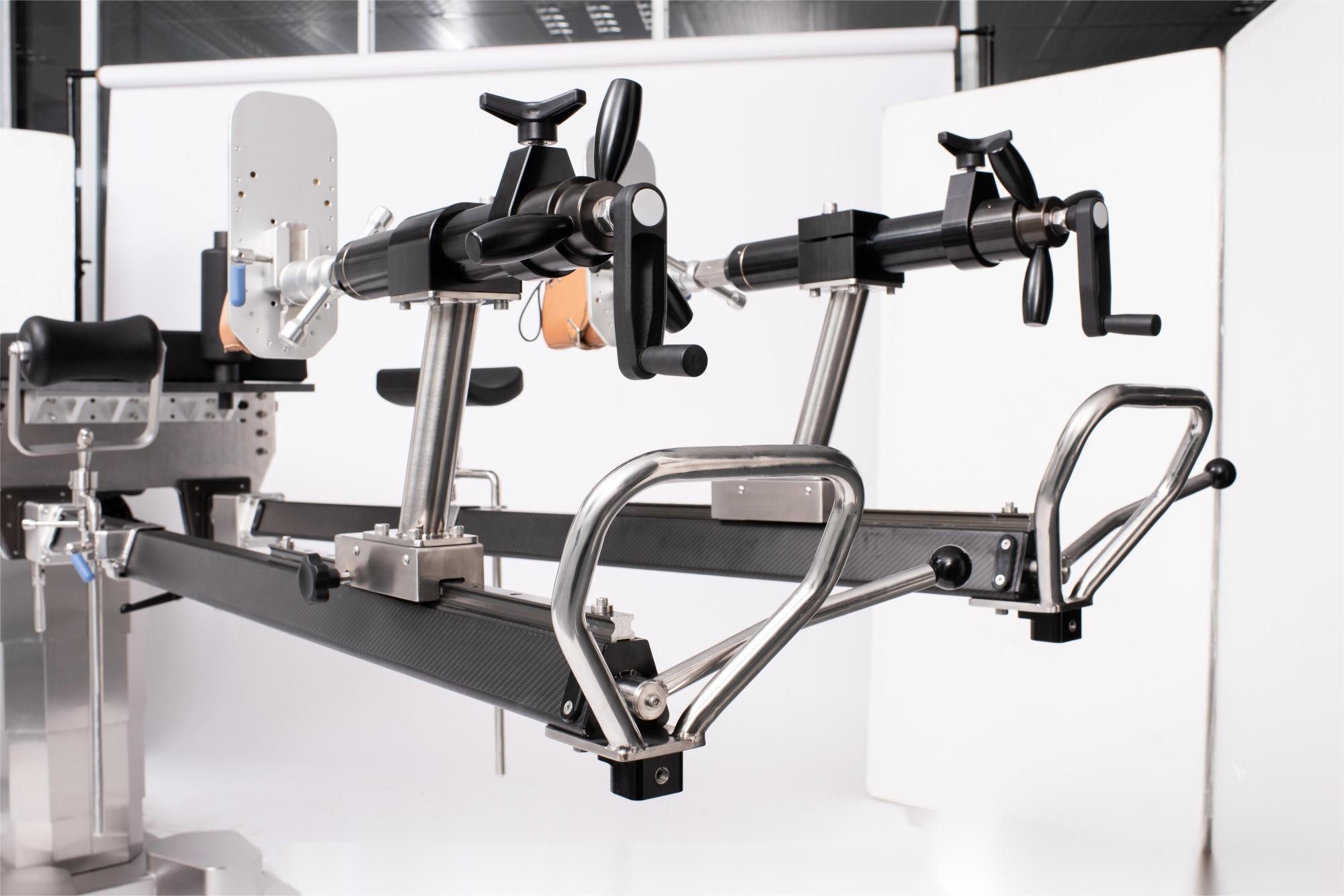 OEM ODM Orthopedic Traction Frame Lower Limb For Any Brands Operation Tables With Adjustment Angle