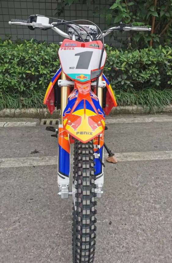 High Ground Clearance Lightweight Enduro Off Road Motorcycles With Powerful Engine