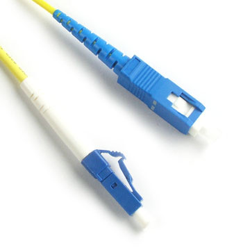 LSZH 3.0mm cable diameter Single-mode low insertion loss E2000 Fiber Optic Patch Cord
