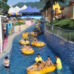 Colourful Customizable Lazy River At Water Park Outdoor Playground