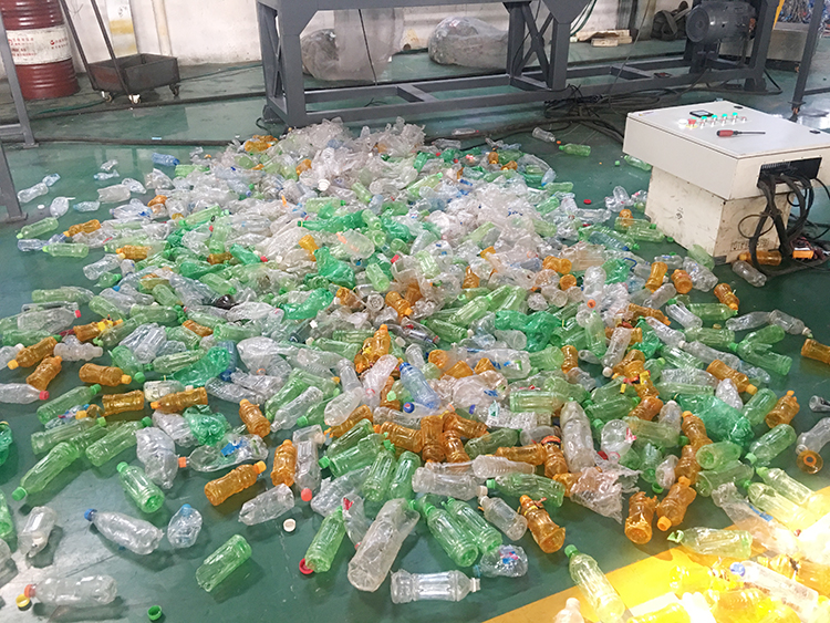 4kw PET Bottle Label Remover Machine 300-5000kg/H Label Stripping Machine