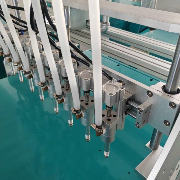 Multi Heads Dispensing Robots 500mm/sec Liquid Silicone Dispenser 150W For back