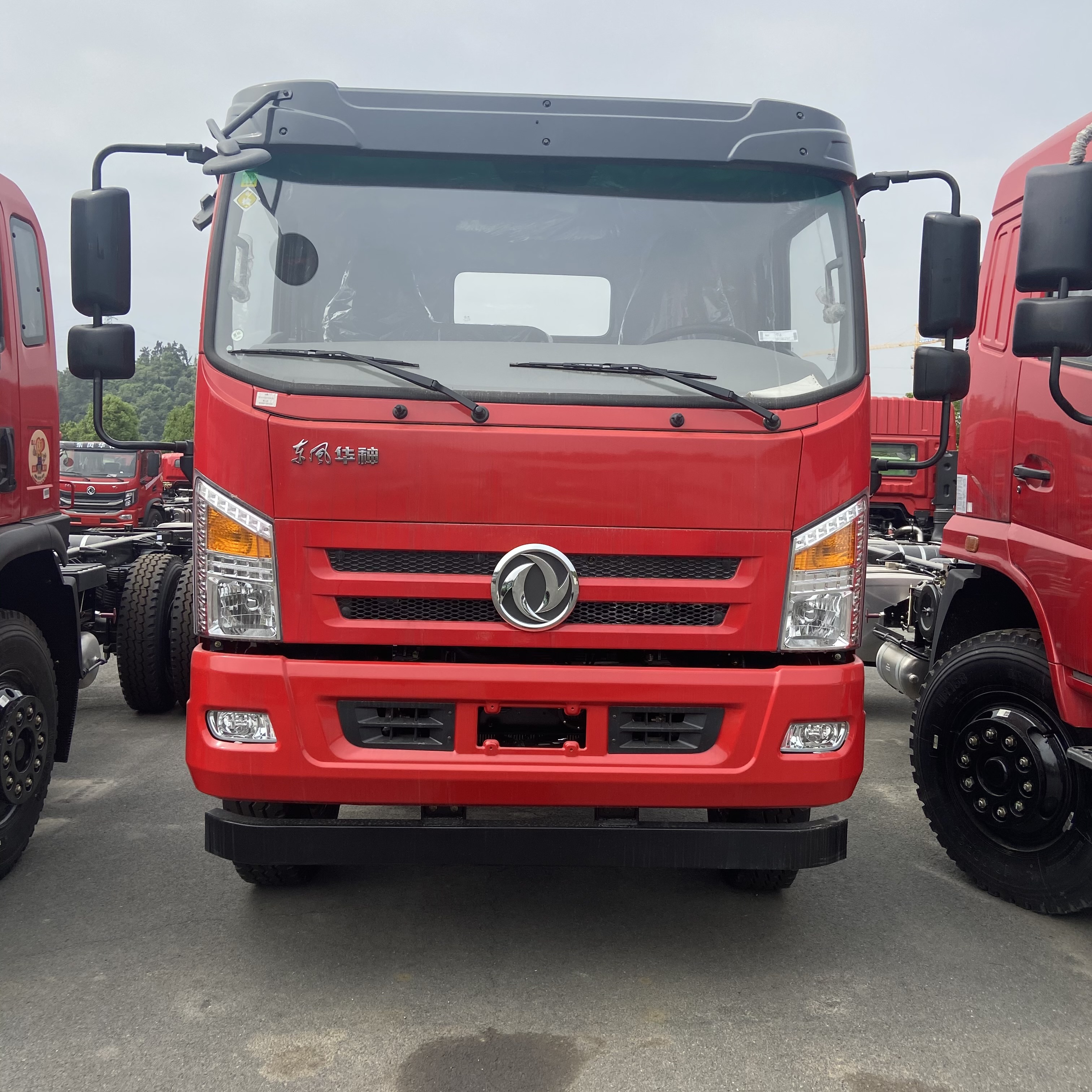 Multifunctional Dust Suppression Water Truck With 80m Sprayer And Manual Transmission