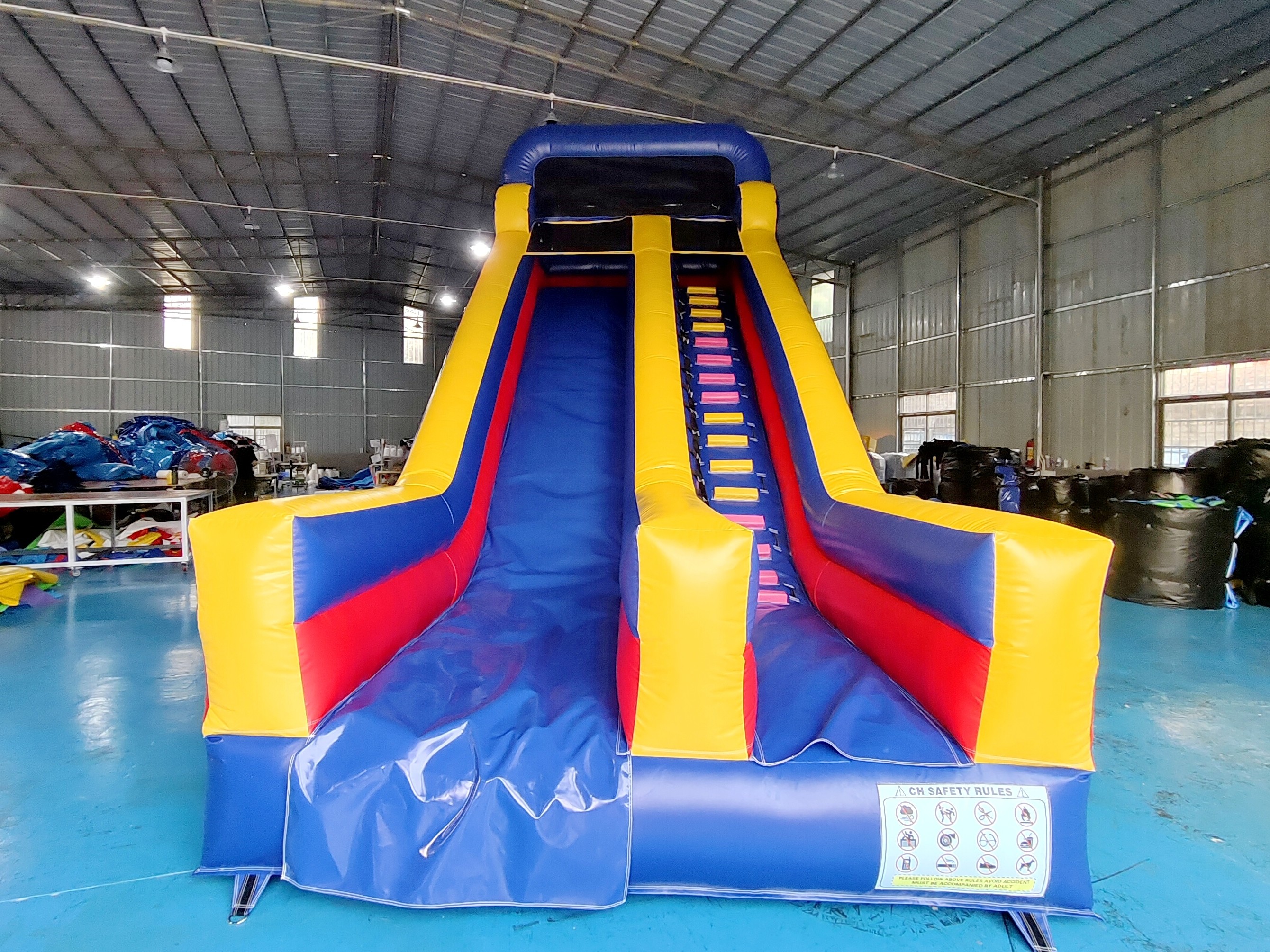 Commercial 0.55mm Pvc Tarpaulin Giant Inflatable Slides Outdoor Inflatable Water Slides Castle For Kids And Adults