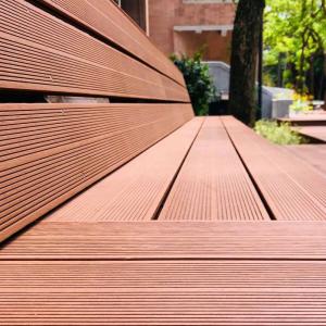 Quality Patios WPC Decking Panel slip resistance WPC Wood Decking Boards wholesale