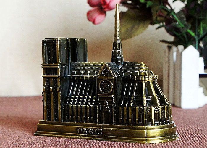 Metal Alloy DIY Craft Gifts Well - Known World Building / Notre Dame De Paris 3D Model