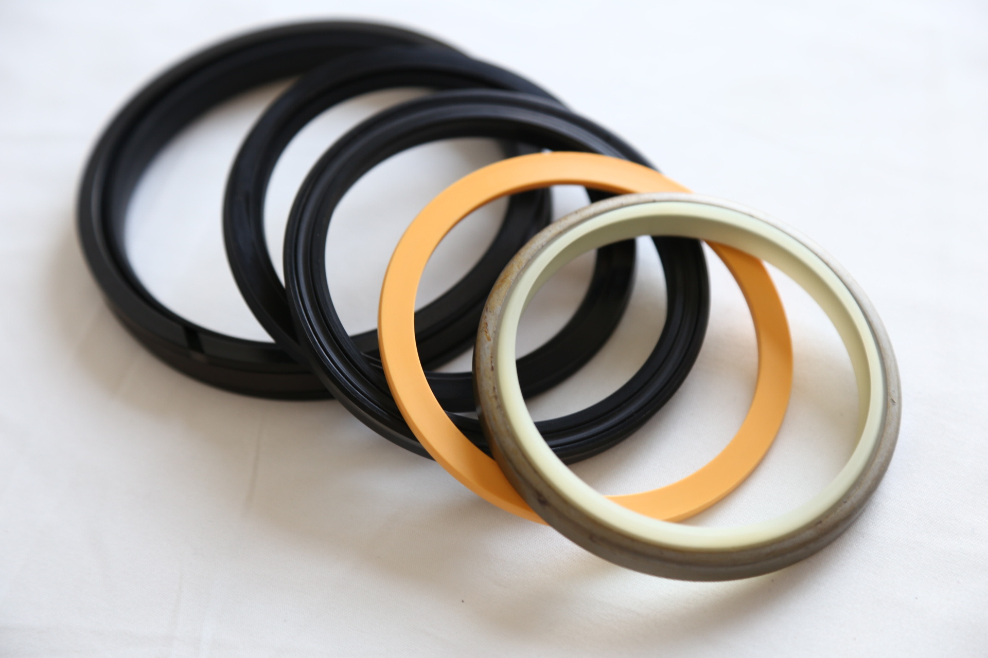 Excavator Arm Boom Cylinder Seal Kit For SY135-8