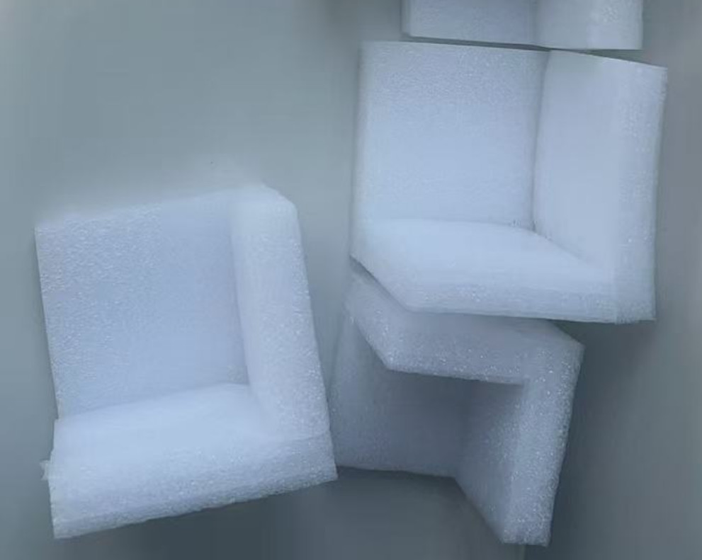 Manufacturers wholesale pearl cotton L-type edge guard corner transport doors and Windows pearl cotton edge wrap strip wrap corner EPE foam
