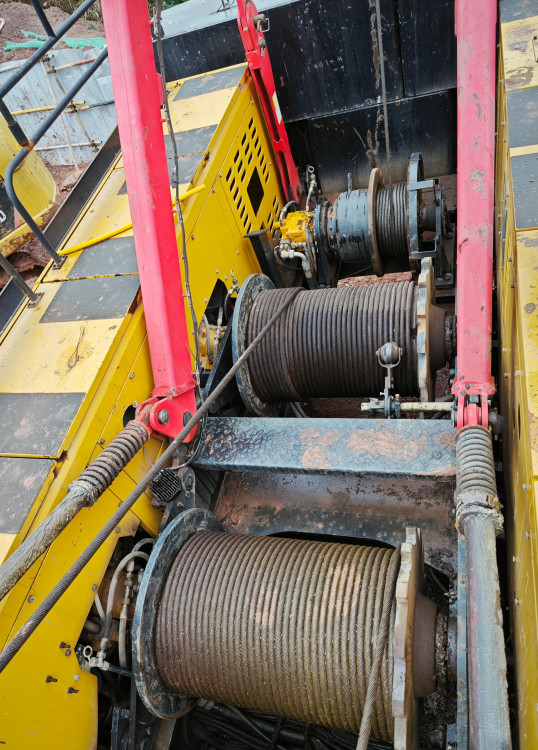 Extremely Efficient SCC550A 50 Ton Mobile Hydraulic Crawler Crane Heavy Lifting Equipment