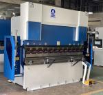 Hydraulic CNC Press Brake 300T3200 30-180 Degrees Bending Angle 3750x2200x3100mm