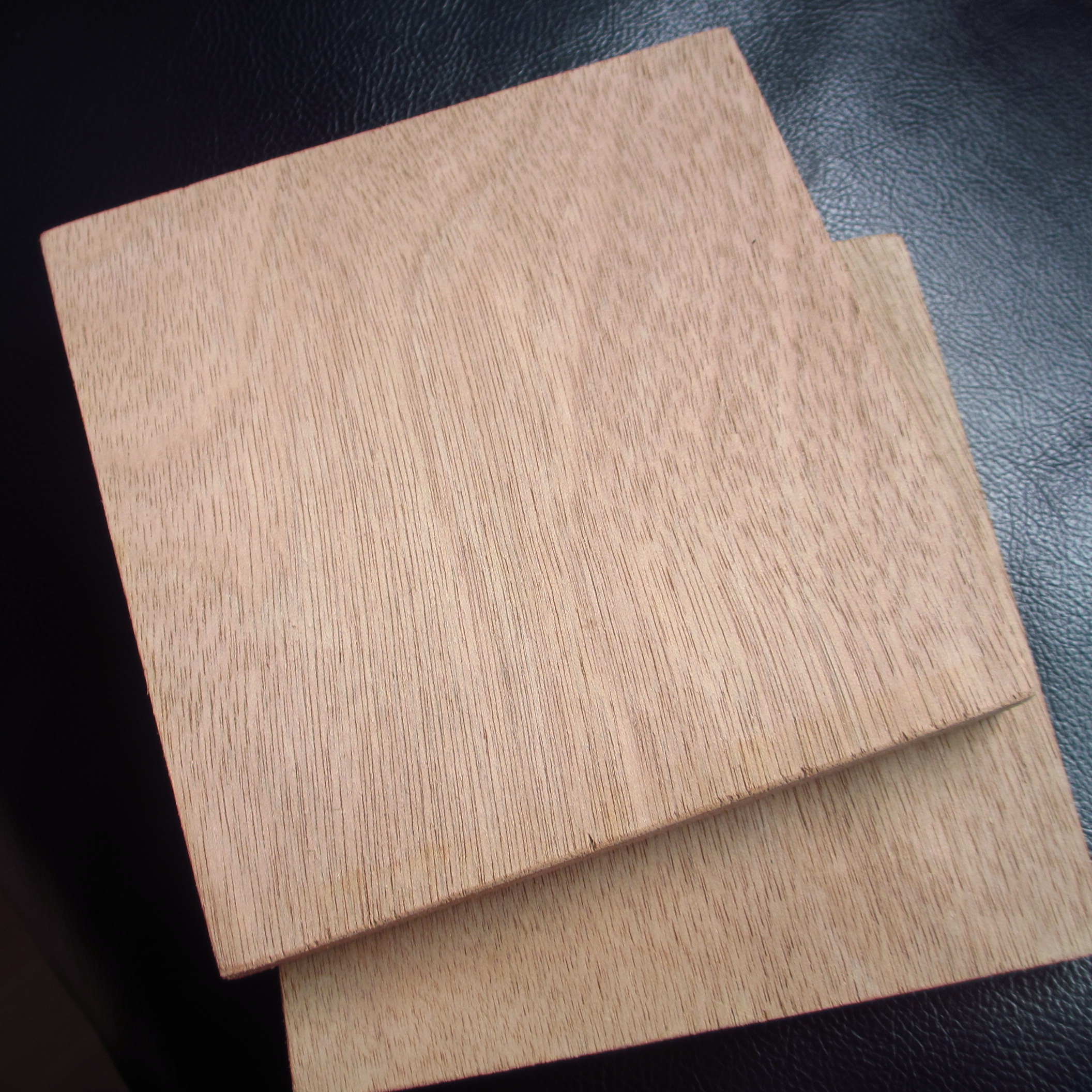 4mm 1220*2440mm Okoumephenolic Film Faced Plywood Marine Grade