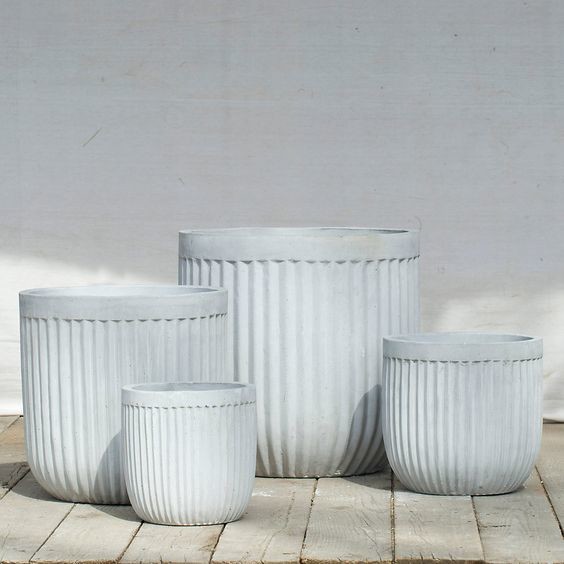 Non Flammable Outdoor Round 26cmx27cm Fiber Clay Pots