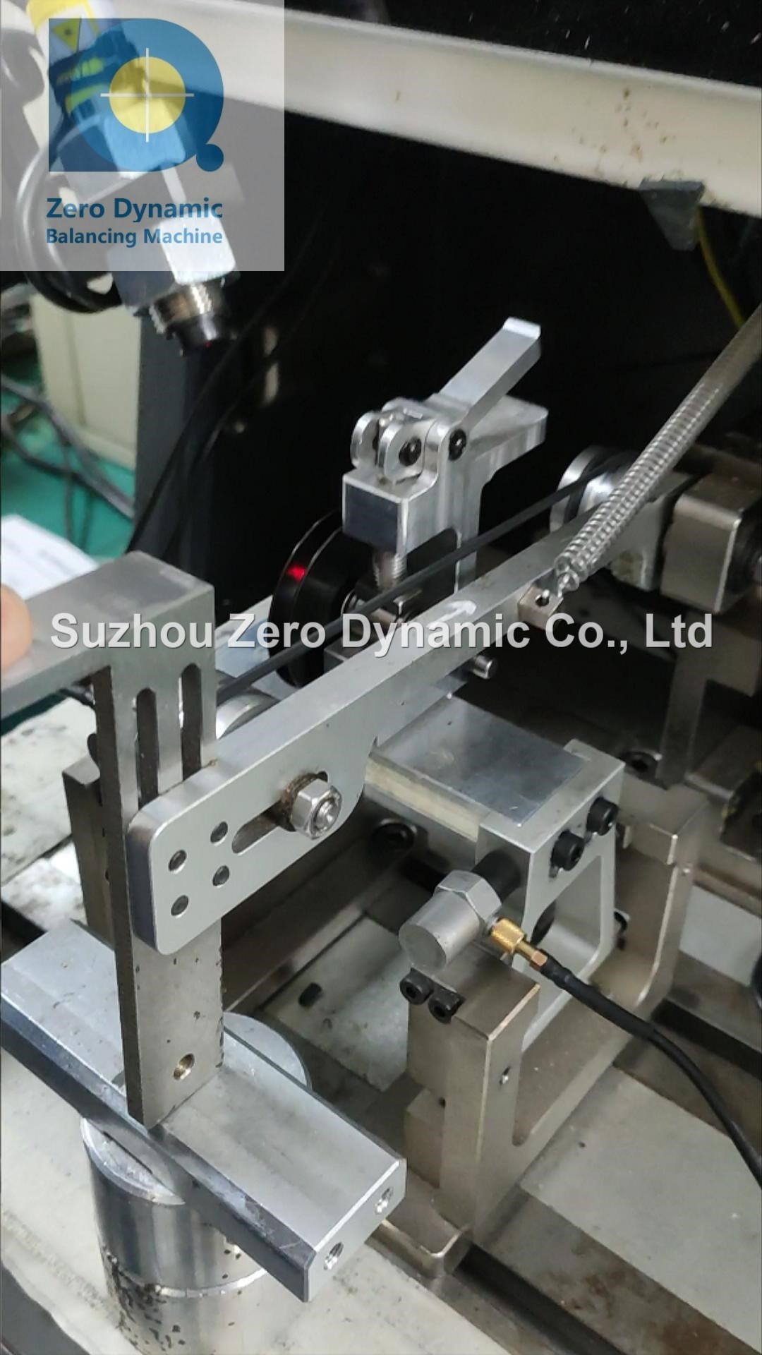 Soft Bearing Rotor Balancing Machine High Precision Belt Drive Rotor Balancer