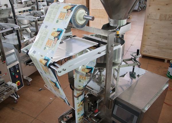 high quality Automatic Potato Chips Packing Machine Manufacturer,automatic packing machine for popcorn, rice, etc