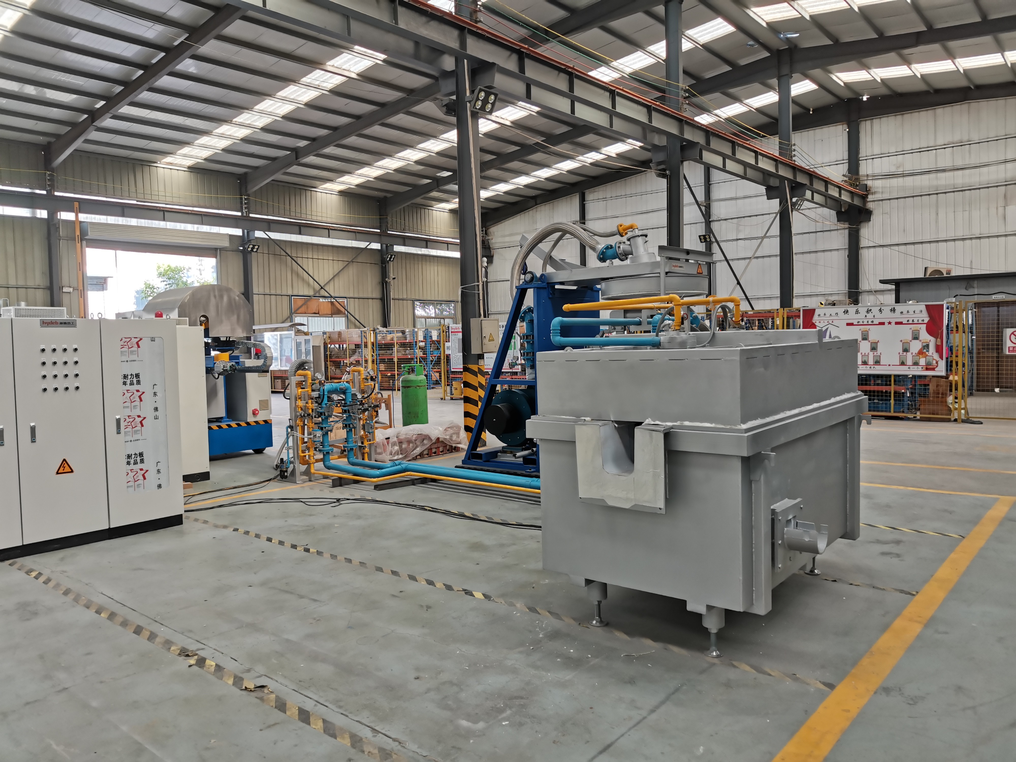 50Hz Frequency Box Type In Line Rotary Degassing Unit With Crane Lifting Functionality