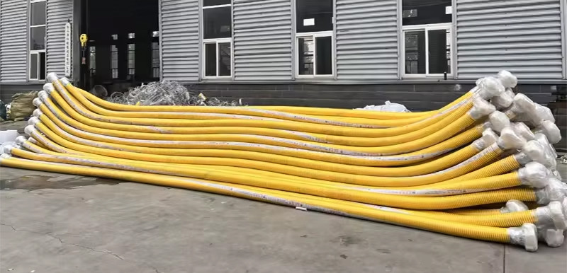 Polyester Chemical Gutteling Composite Hose Pipe Customized