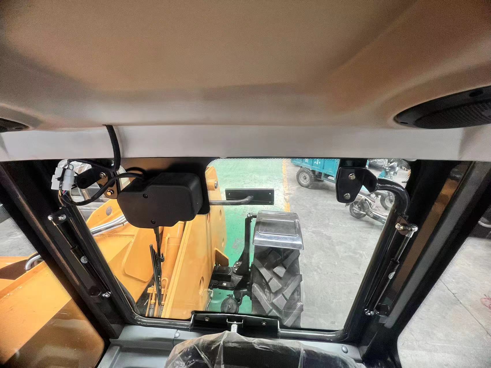 SNSC 4 Ton Telehandler Telescopic Forklift With 4x4 Driving Wheels And Yuchai Engine