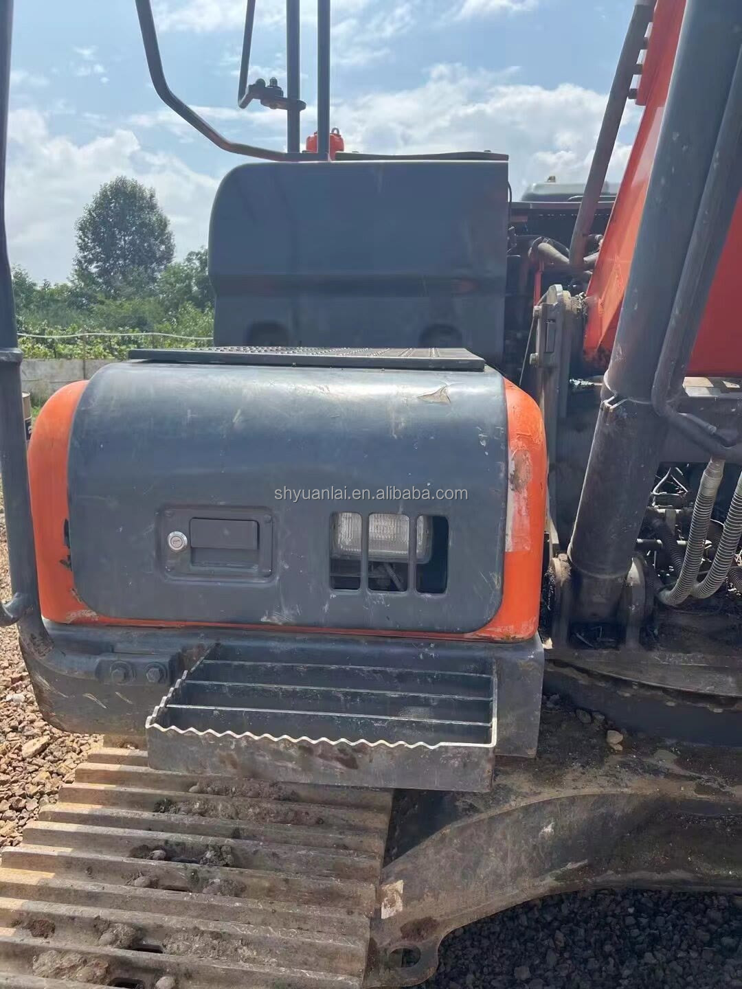 Used Doosan DX130LC-9 Excavator with 66kw Power from Original Korea in Shanghai Yard