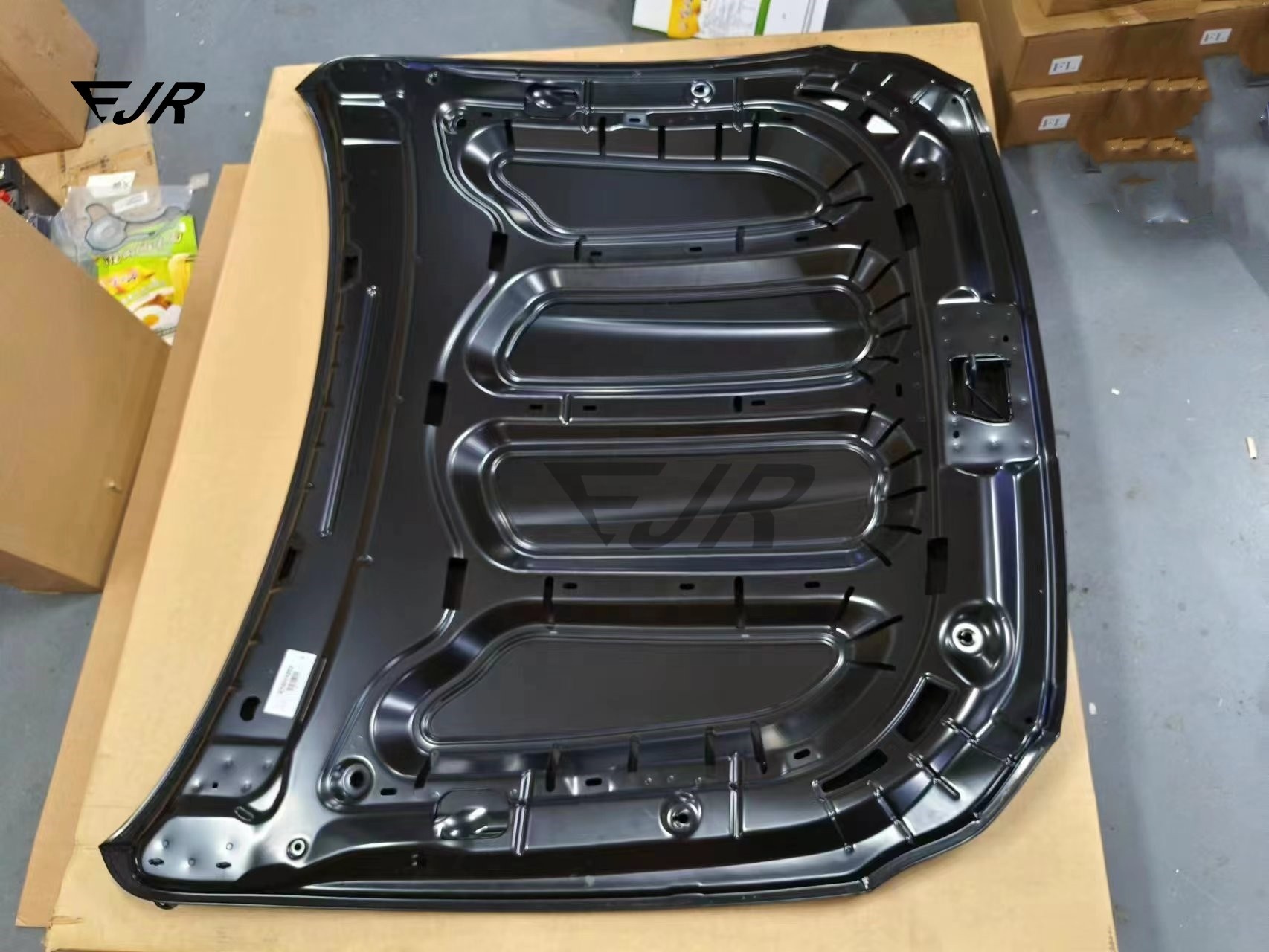 OE Standard 673004772 673011252 For Quattroporte Front Hood OE NO. 673004772