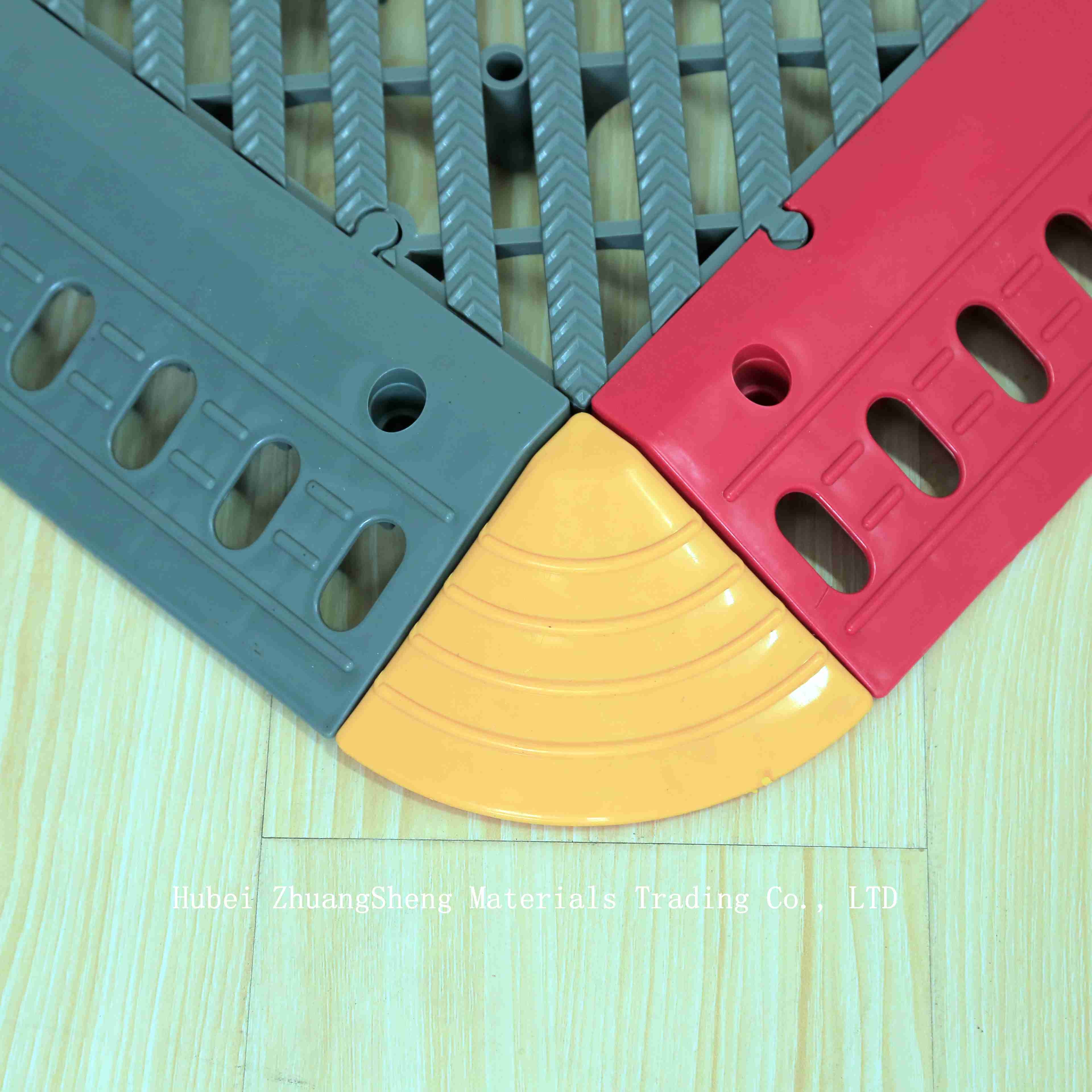 3.9mm Plastic Permeable Floor / Car Wash Grille Floor / Corrugated Plastic Floor Protection Sheets Board