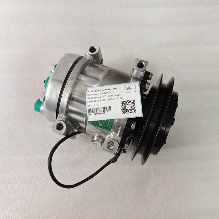 Hyunsang Excavator Parts AC Compressor 56E-07-21120 56E0721120 For HM300-2