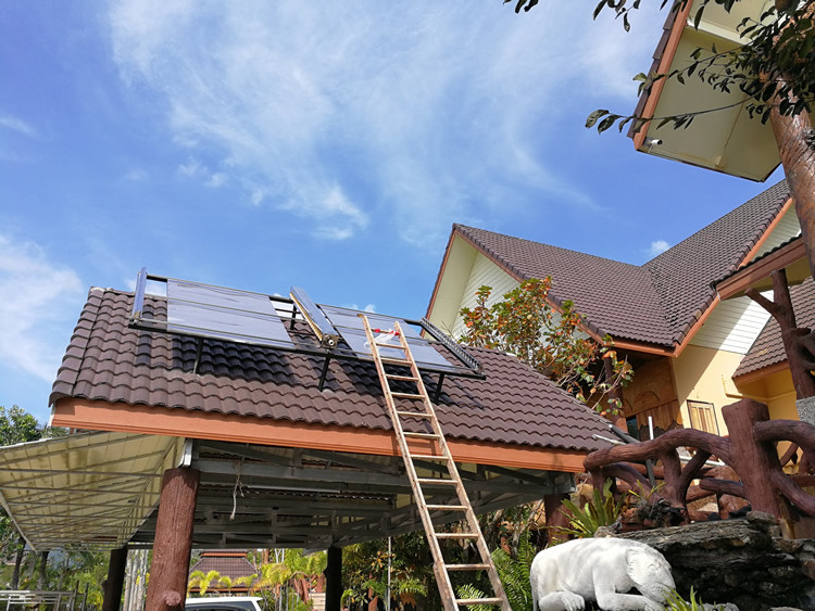 Solar Thermal Heat Pipe Vacuum Tube Solar Collector High Efficiency OEM Service