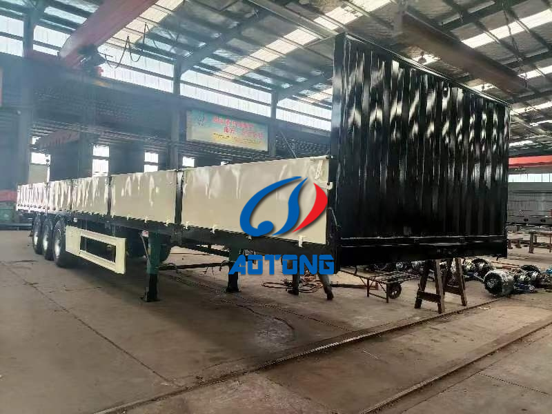 High Payload Capacity Cargo Carrier Semi Trailer with Detachable Sidewall in Kazakhstan