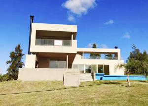 Quality Modular Portable Light Steel Villa House Luxury Prefab Houses Insulation Material wholesale