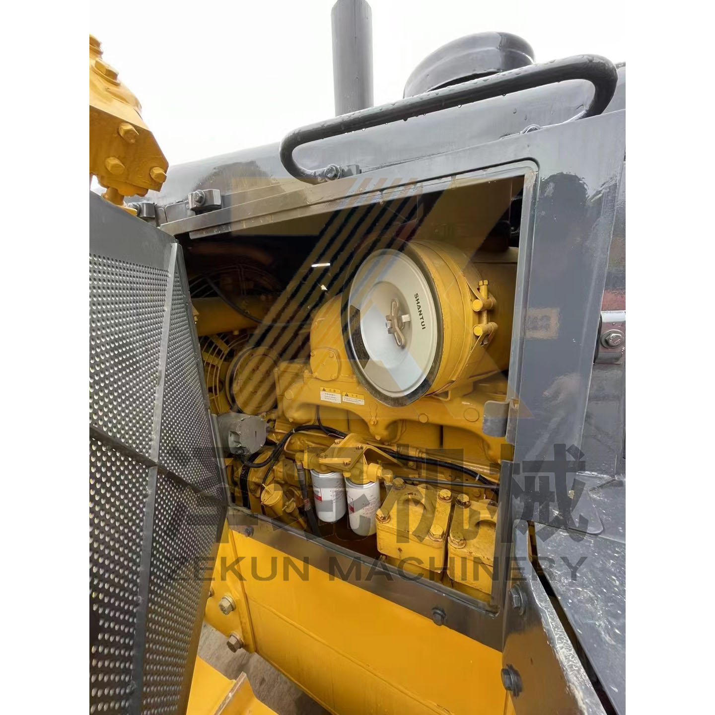 Second-Hand Shantui SD22 Bulldozer 2014 Model with Hydraulic Pump