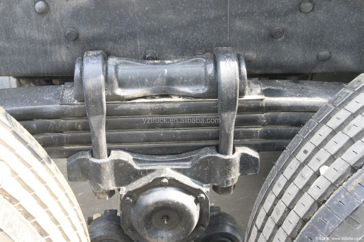 500hp 10 Wheels CNG Trucks with C u m m i n s Diesel Engine and EURO 5 Gas-Powered
