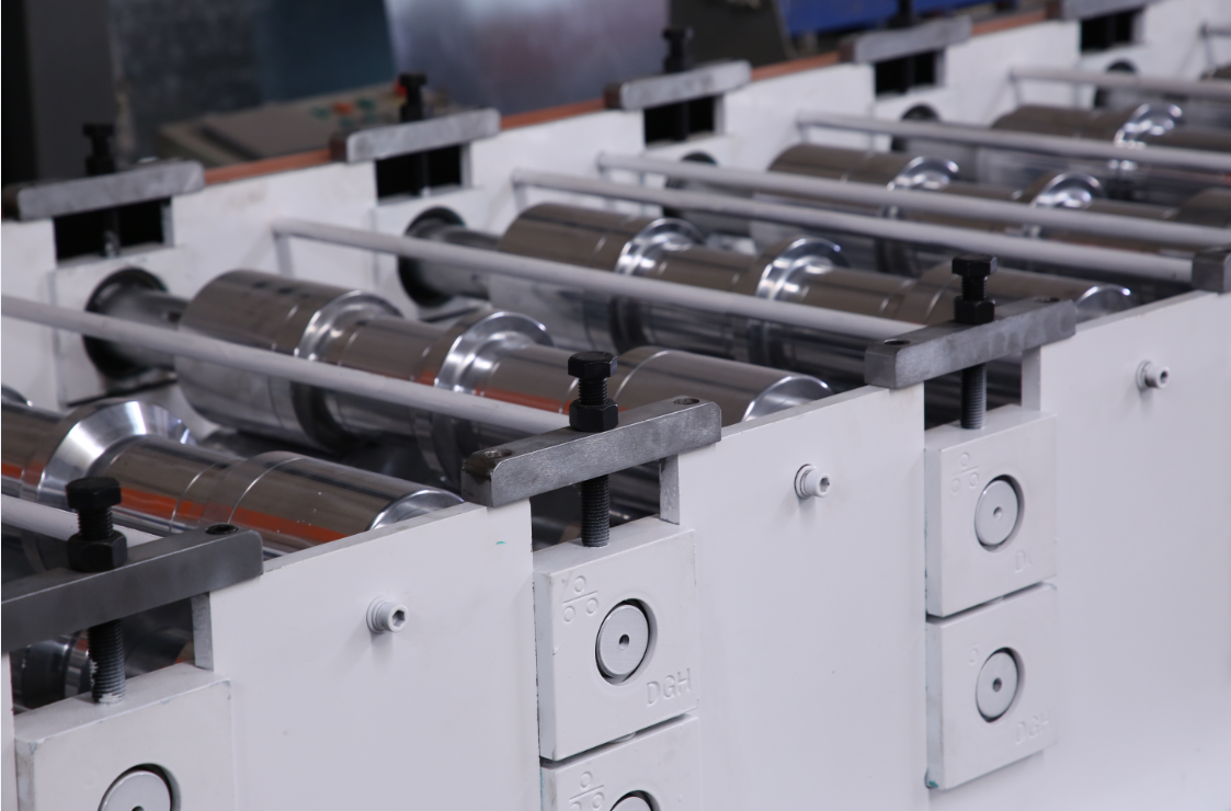 Fast Speed 11 KW 45# Steel Roll Forming Machine High-Frequency Processing