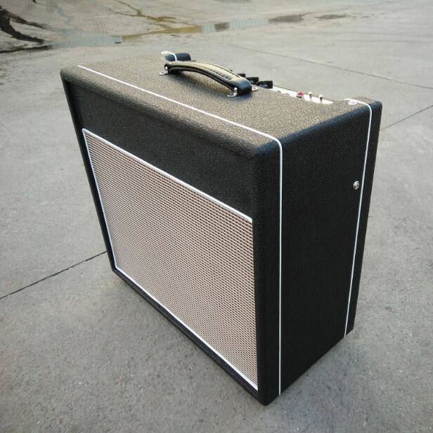 Vox Style Tube Guitar Amplifier Combo 30W with Reverb Gain, Fat Switch, Treble, Bass, Middle, Volume, Reverb