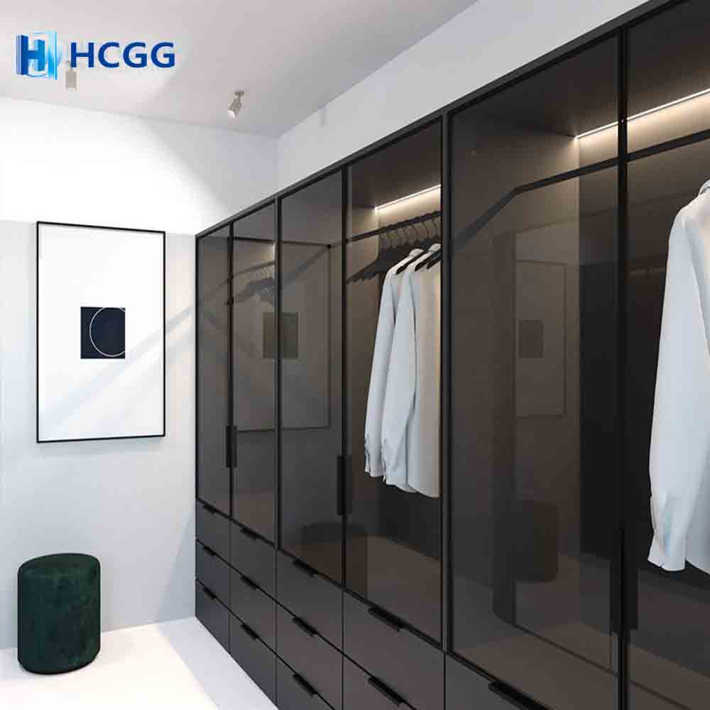 glazed glass curtain wall black